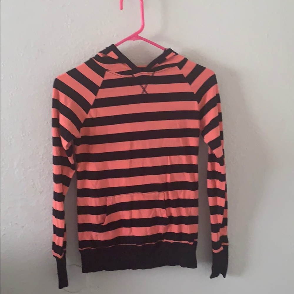 Woman’s lightweight hoodie